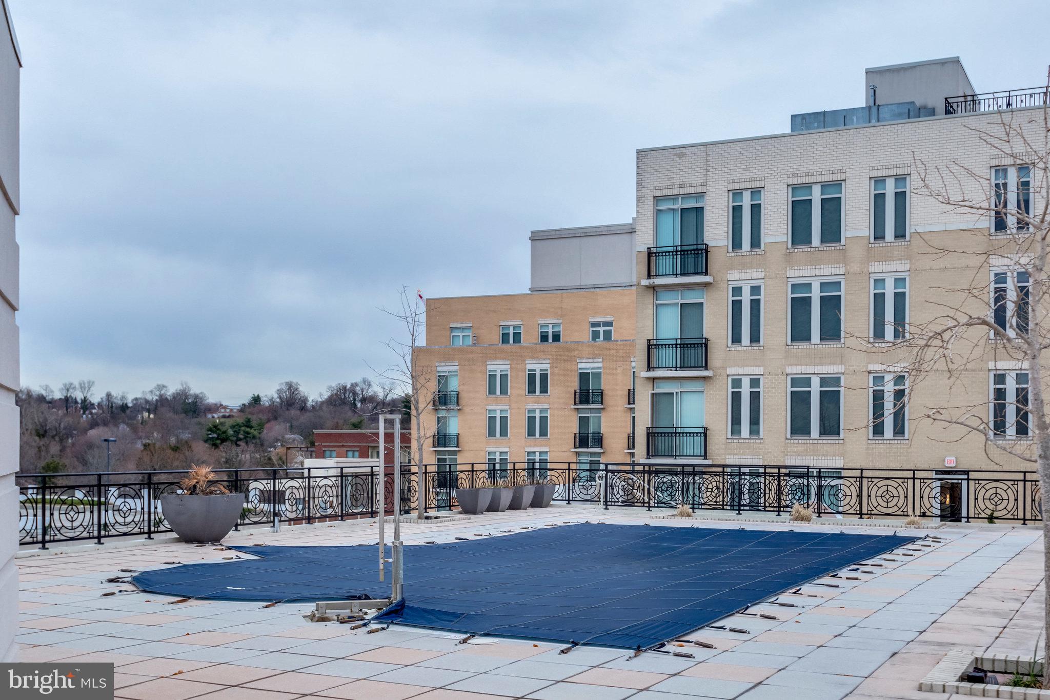 ONE NATIONAL HARBOR CONDOMINIUM - Residential