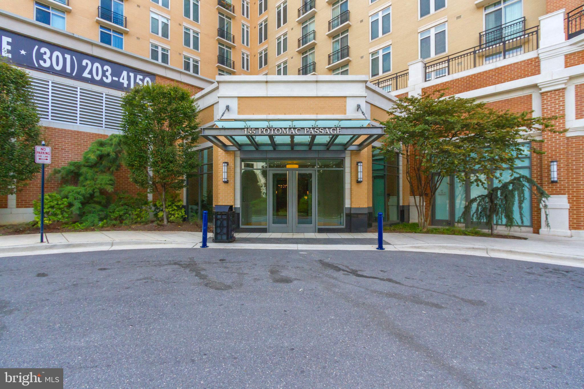 ONE NATIONAL HARBOR CONDOMINIUM - Residential