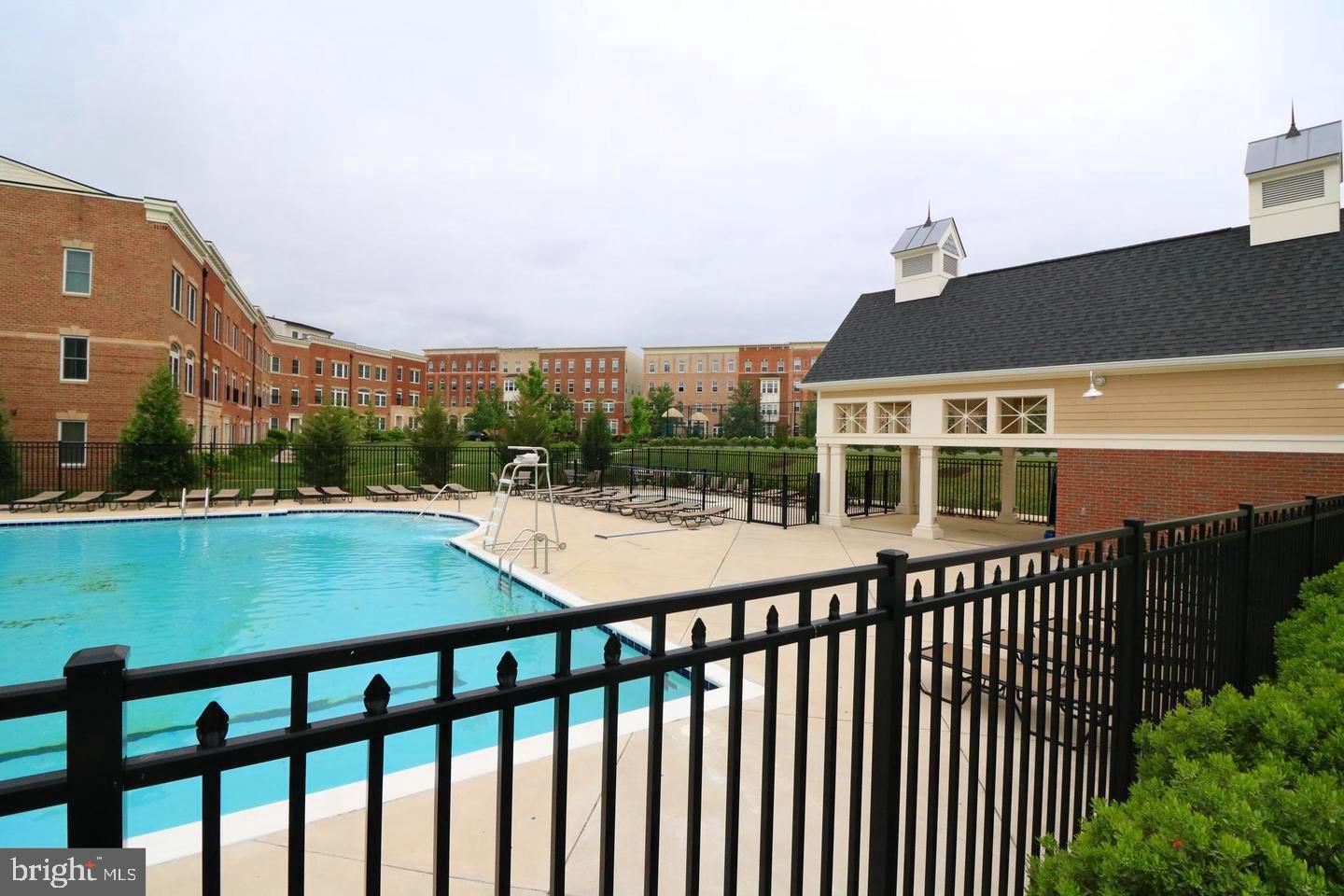 PARKLANDS AT WATKINS MILL - Residential