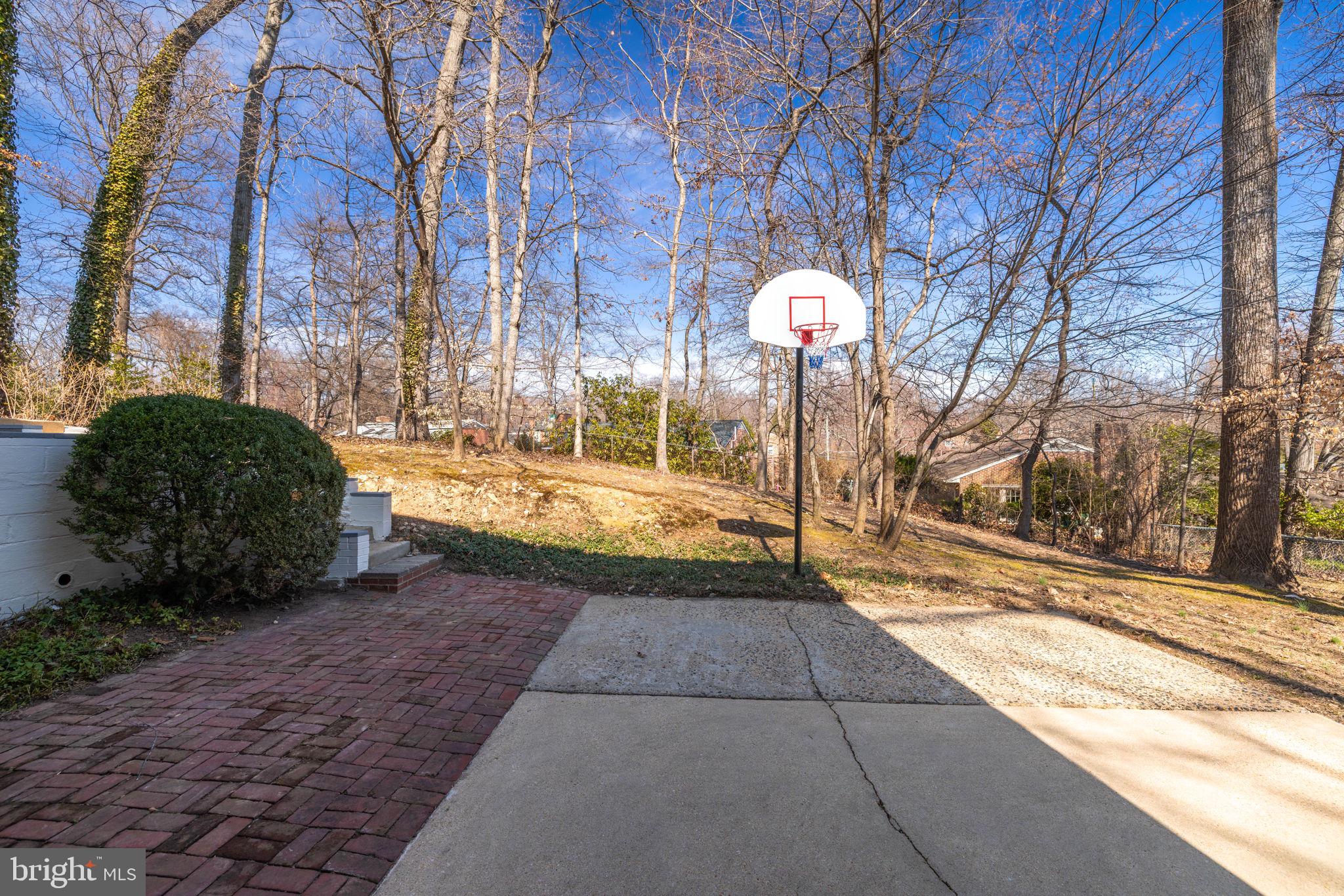 WILLOW WOODS - Residential