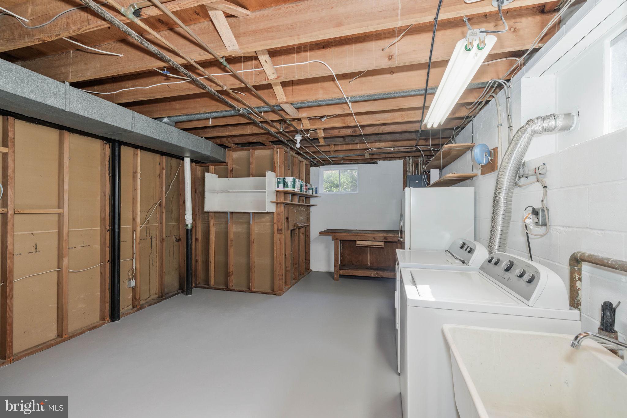 WILLOW WOODS - Residential