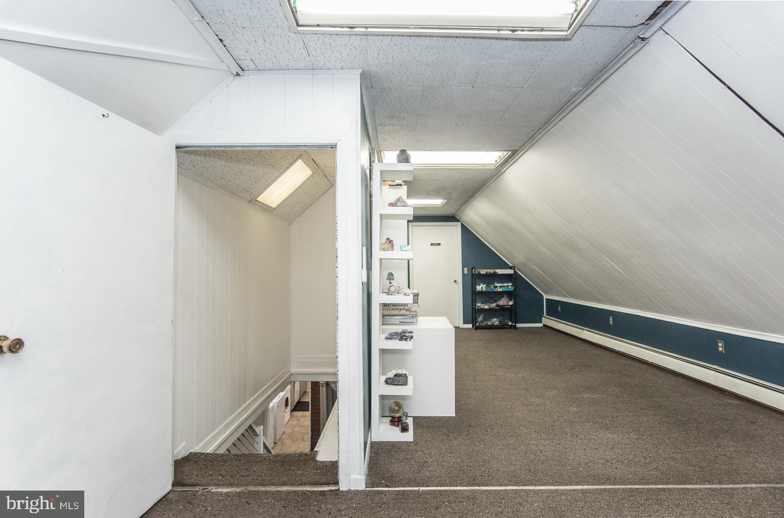 SNOWBALL GATE - Residential
