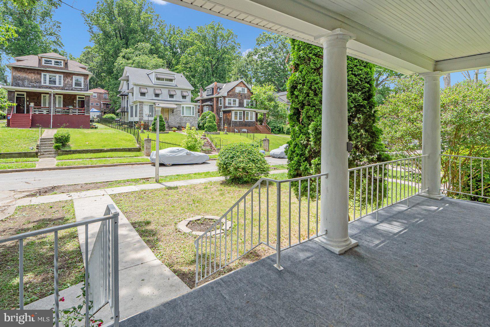 WINDSOR HILLS - Residential