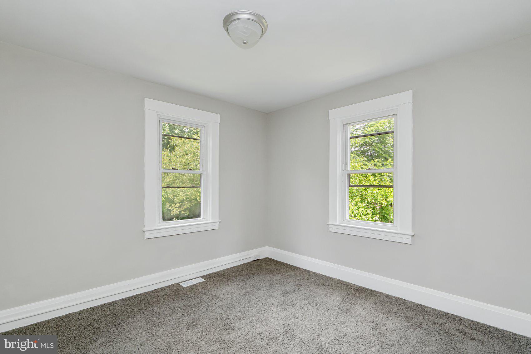 WINDSOR HILLS - Residential