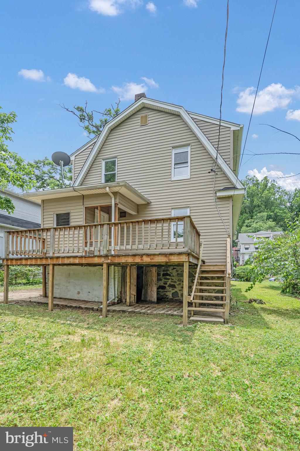 WINDSOR HILLS - Residential