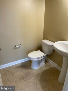 LITTLE RIVER COMMONS - Residential Lease