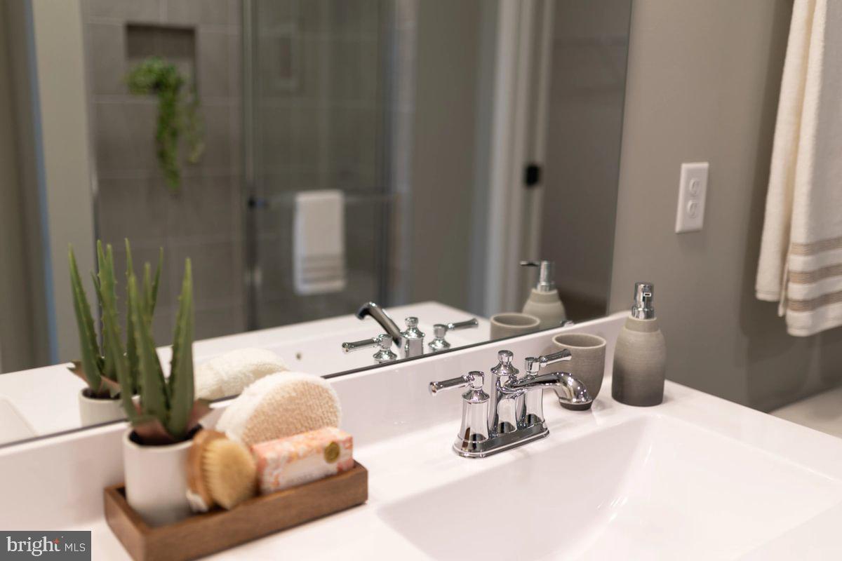 STONE MILL ESTATES - Residential