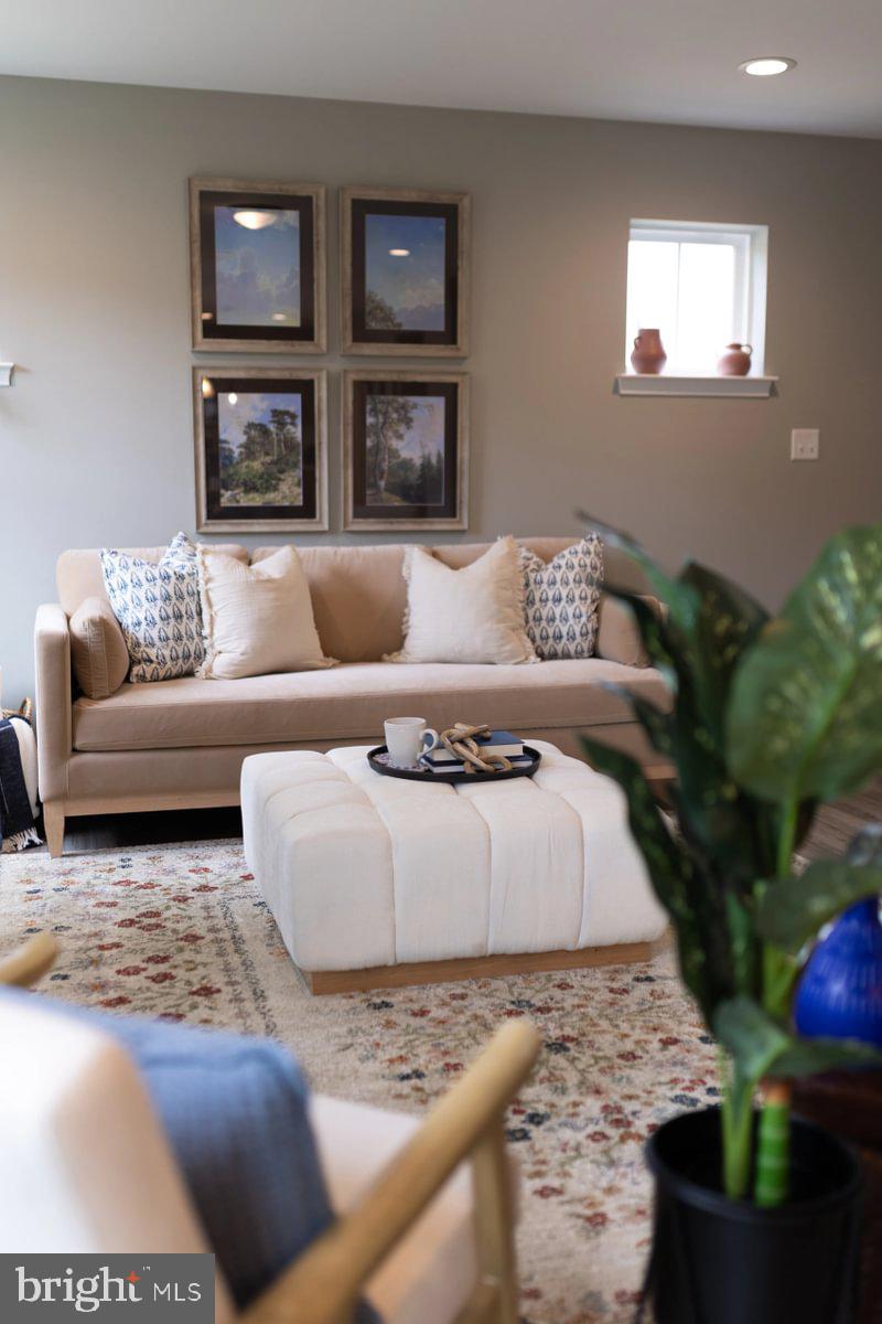 STONE MILL ESTATES - Residential