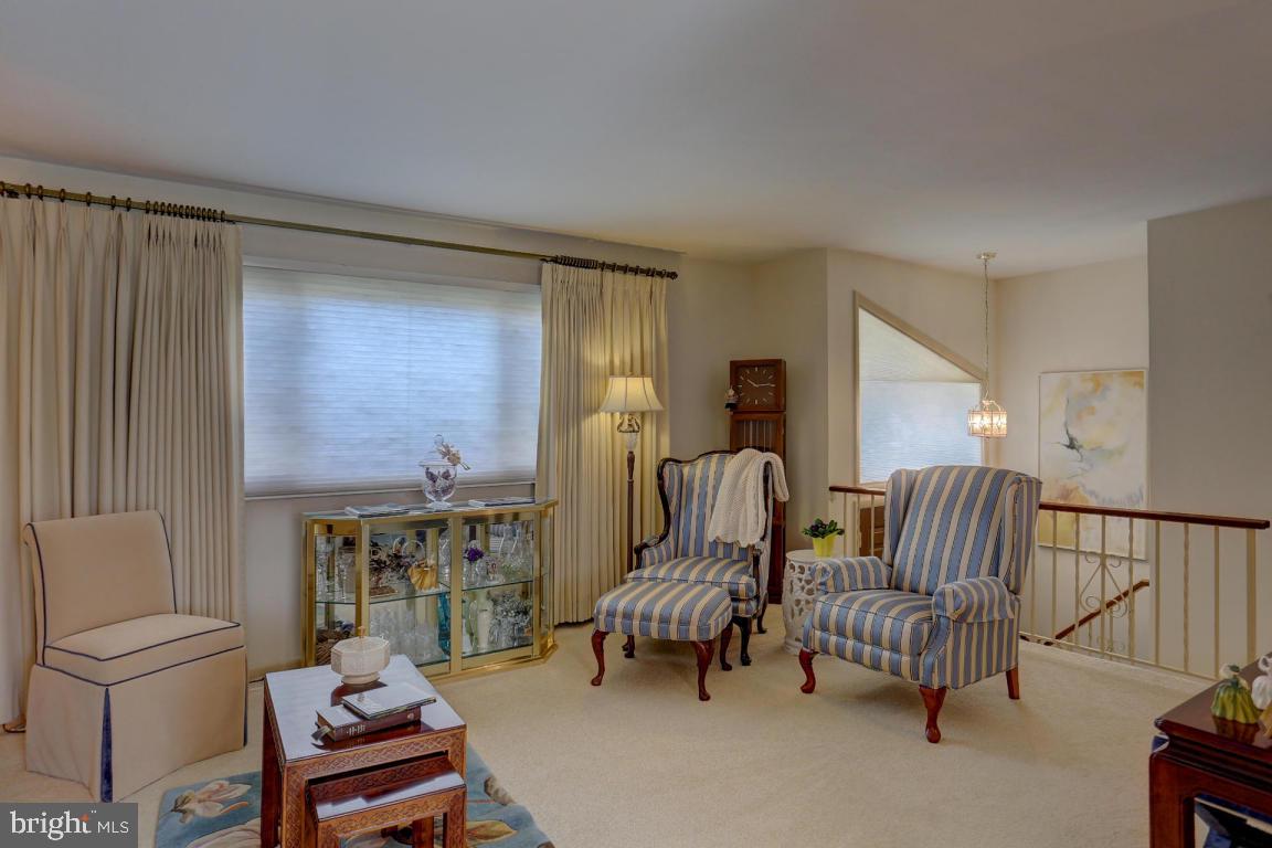 FOXCHASE - Residential