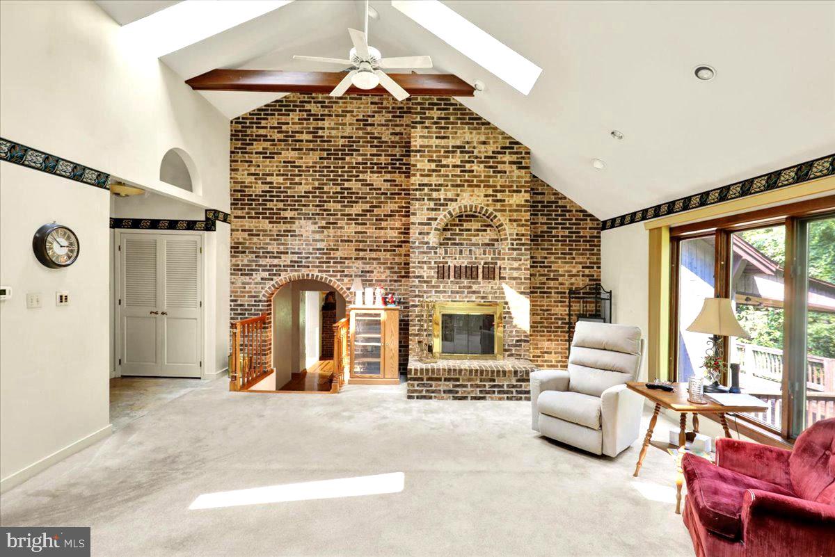 CRESTWOOD - Residential
