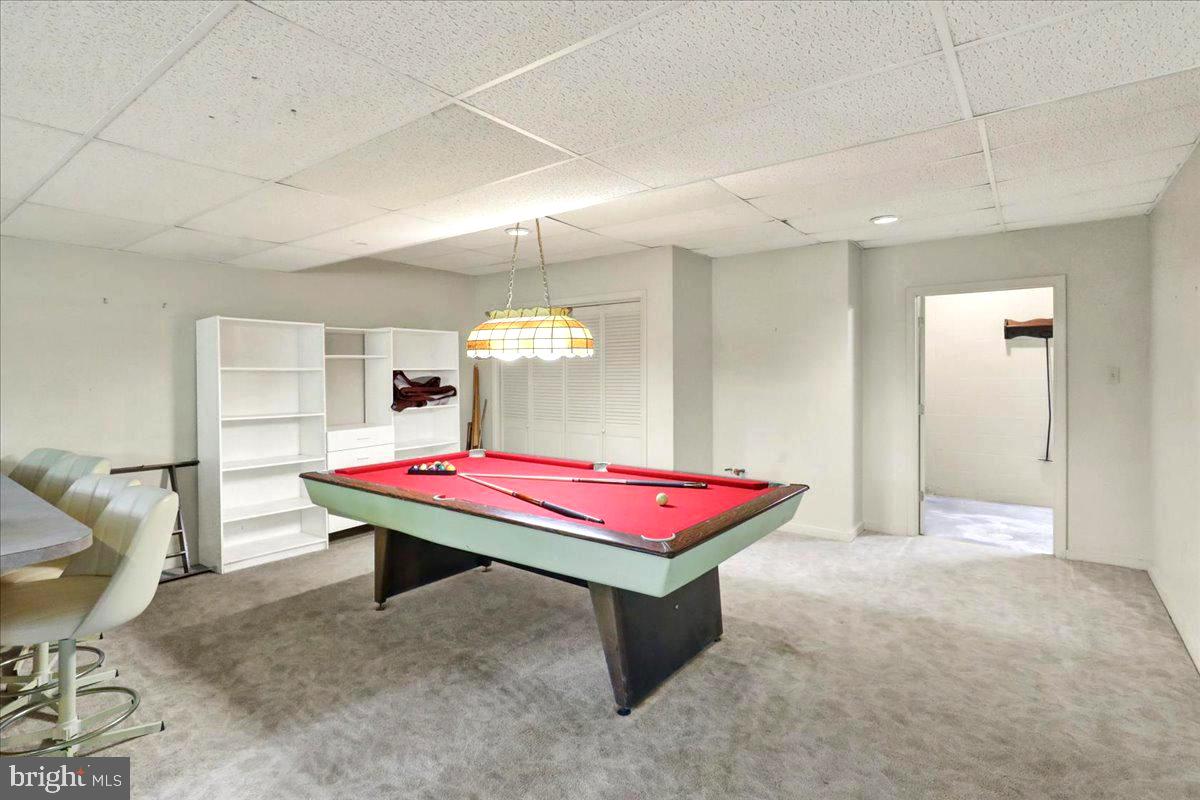 CRESTWOOD - Residential