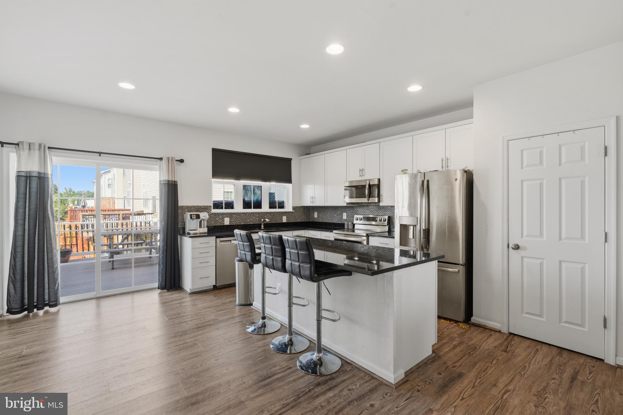 MAYFAIR - Residential