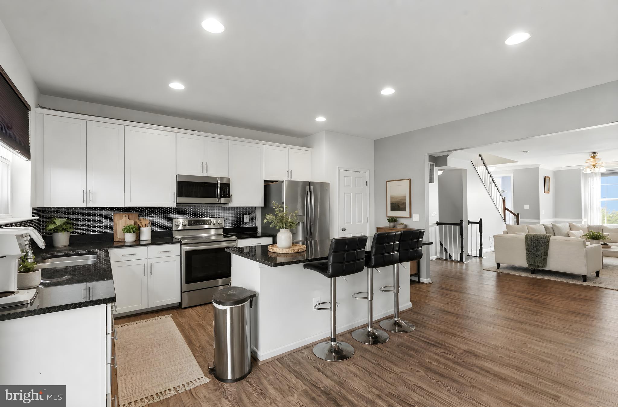 MAYFAIR - Residential