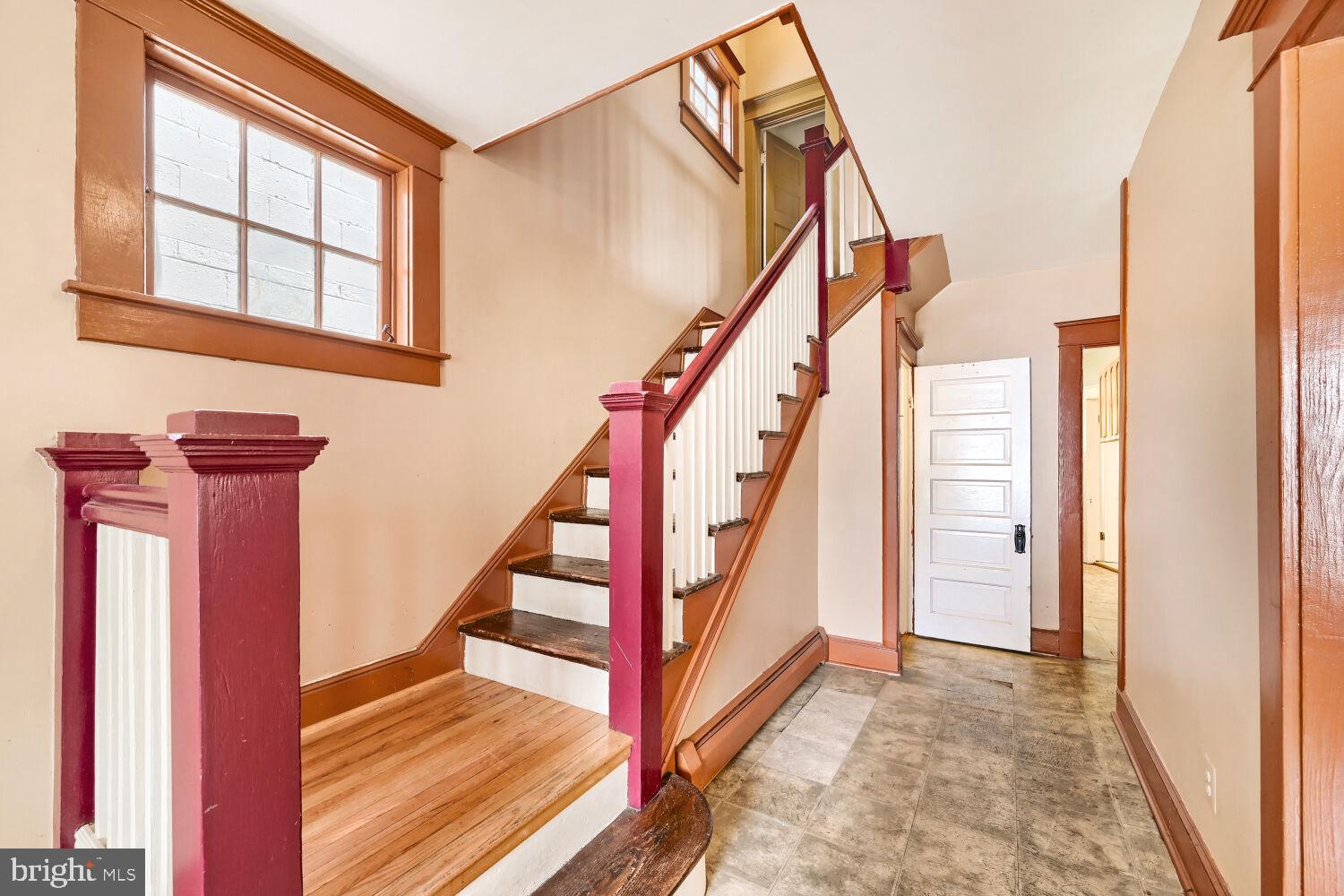 MURRAY HILL - Residential