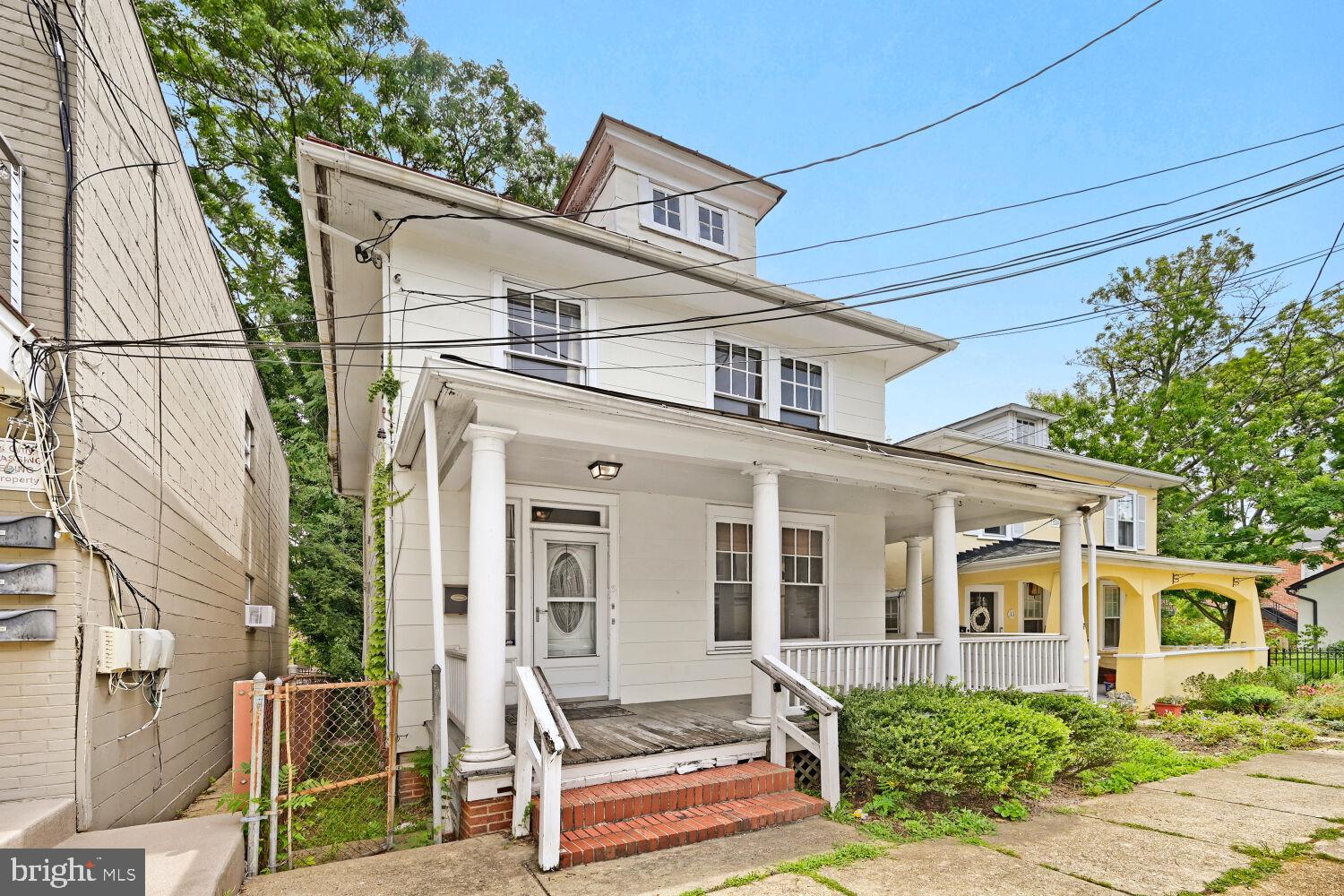 MURRAY HILL - Residential