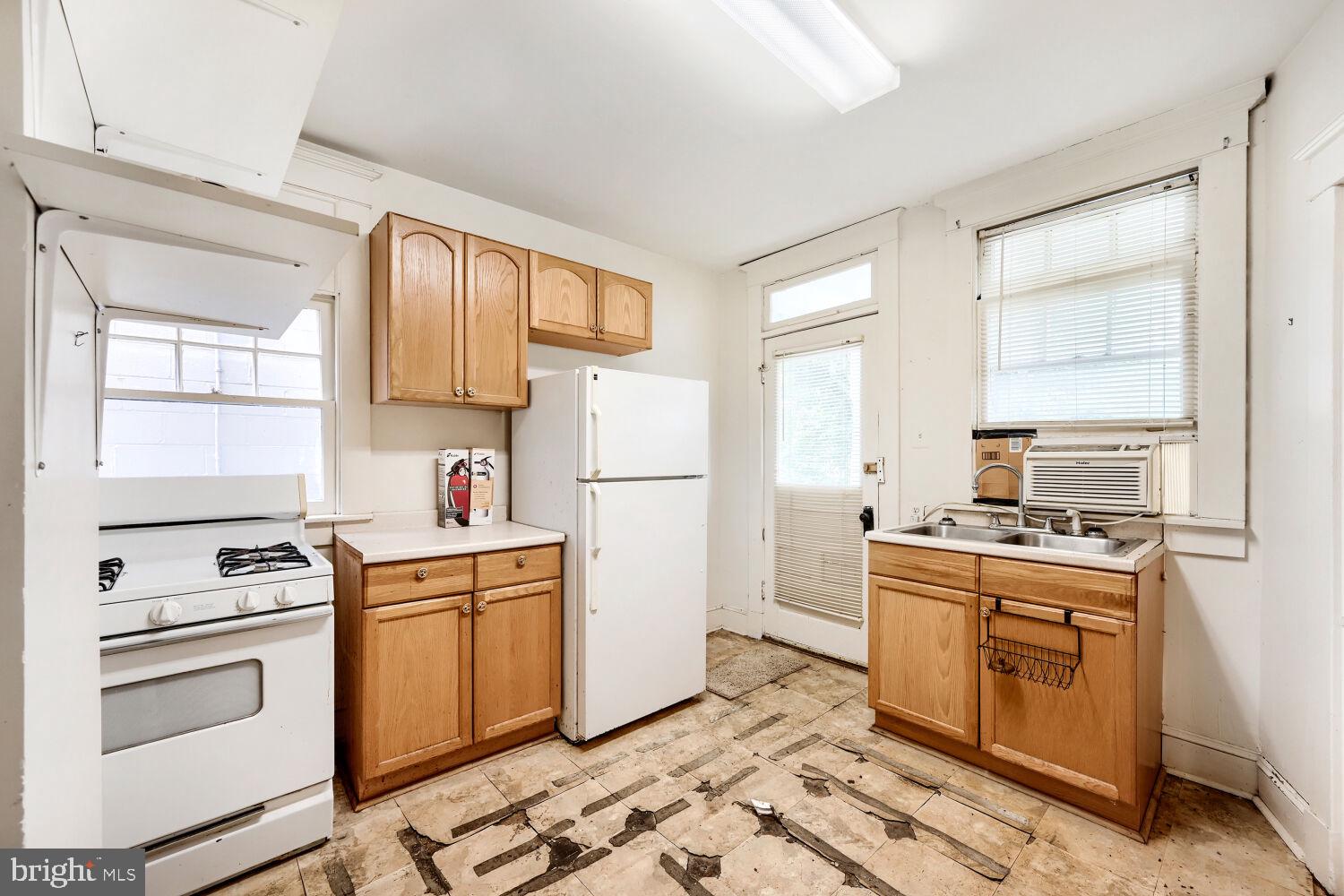 MURRAY HILL - Residential