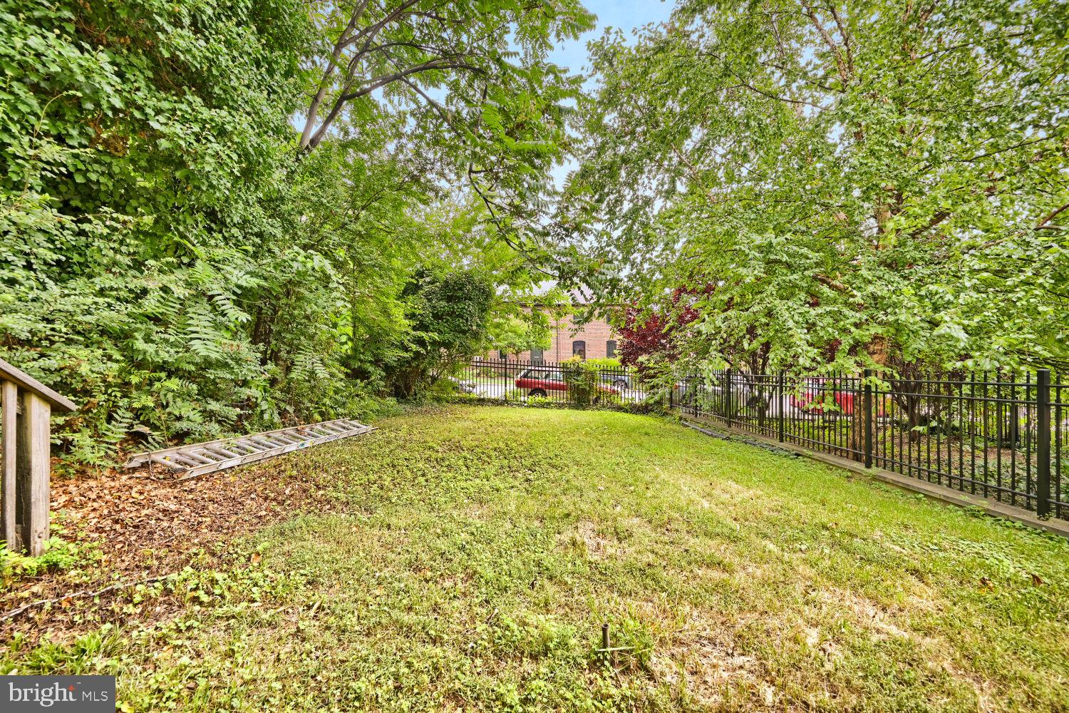 MURRAY HILL - Residential