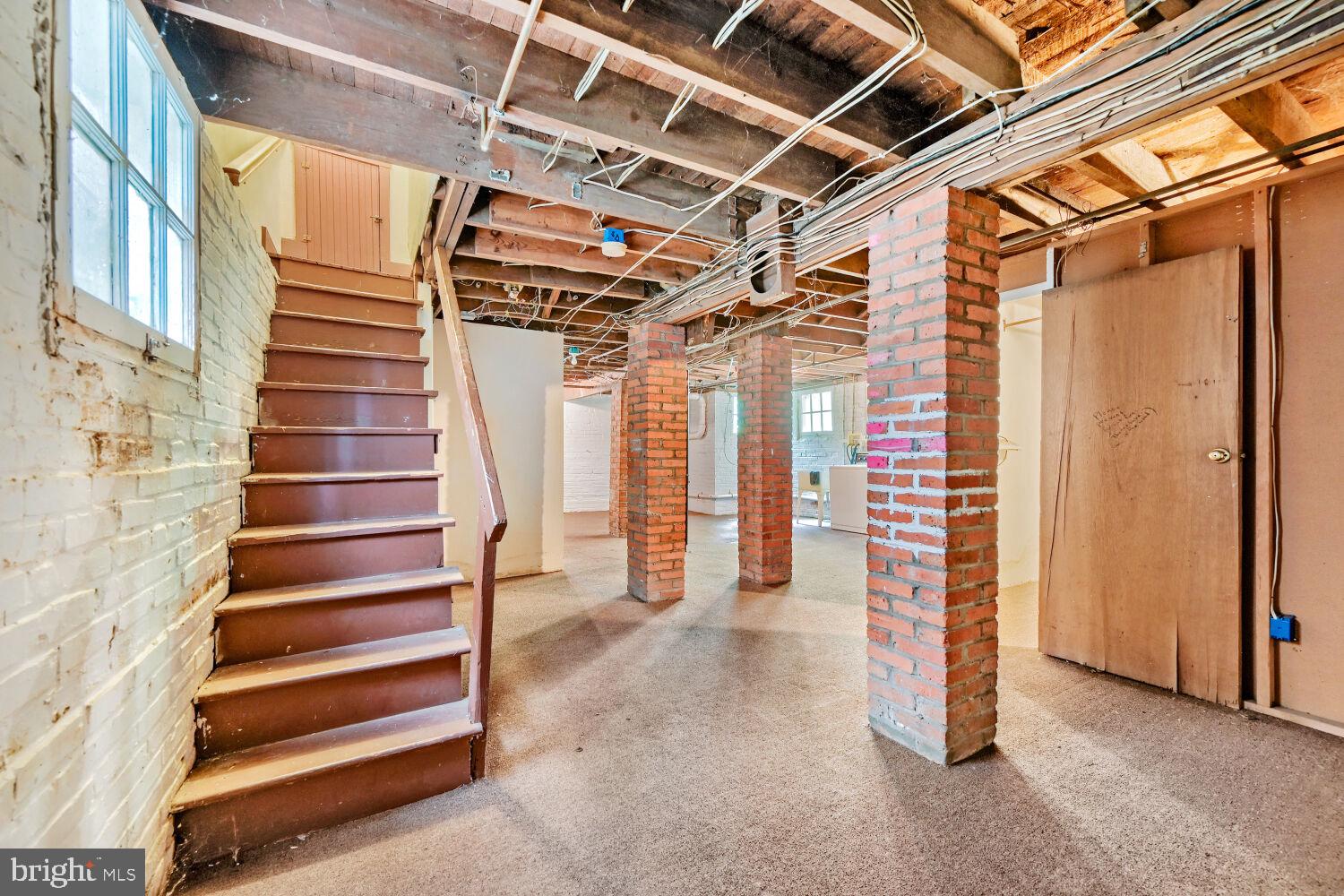 MURRAY HILL - Residential