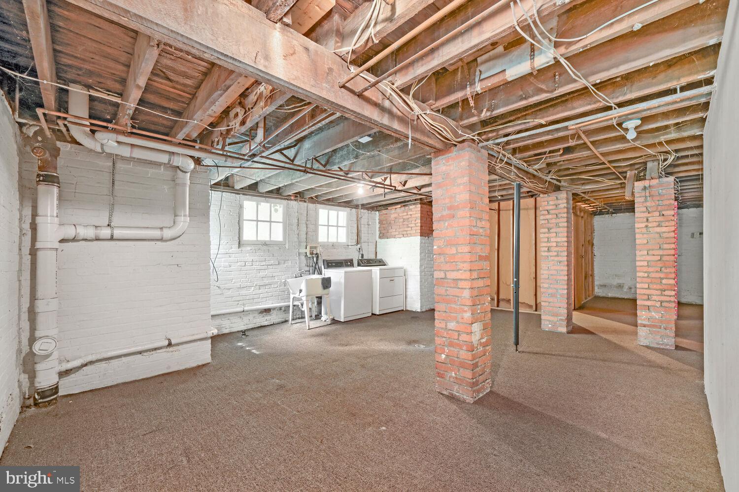 MURRAY HILL - Residential
