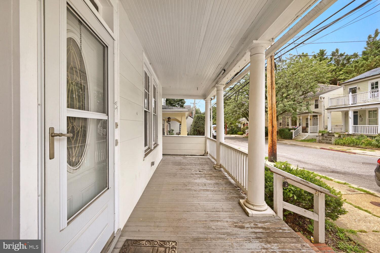 MURRAY HILL - Residential