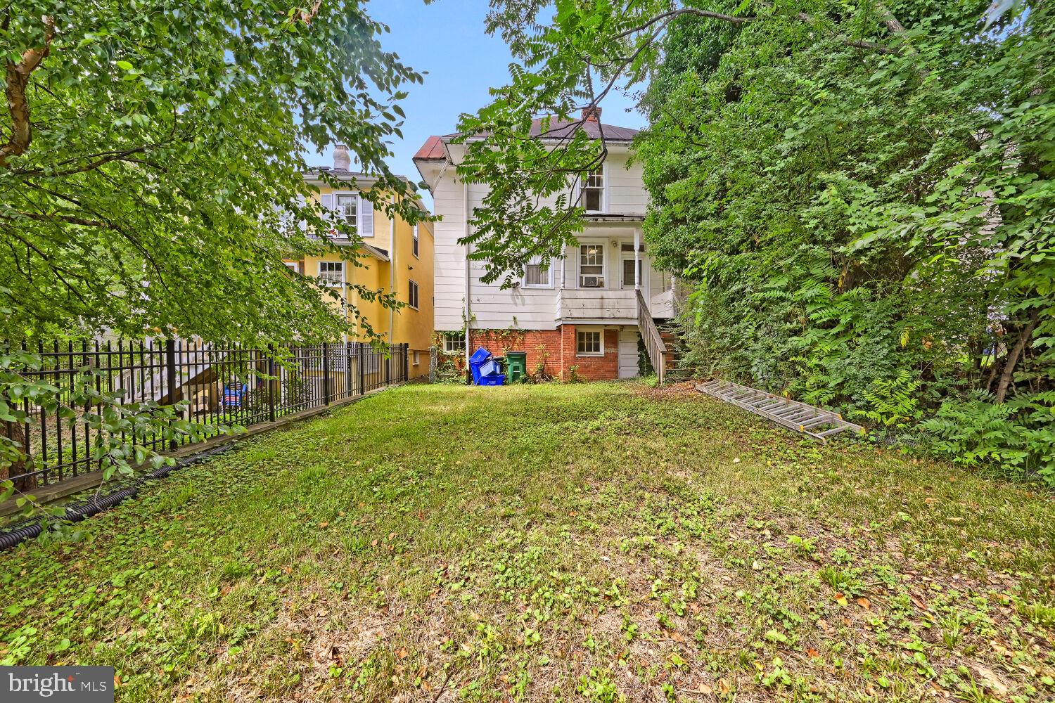 MURRAY HILL - Residential