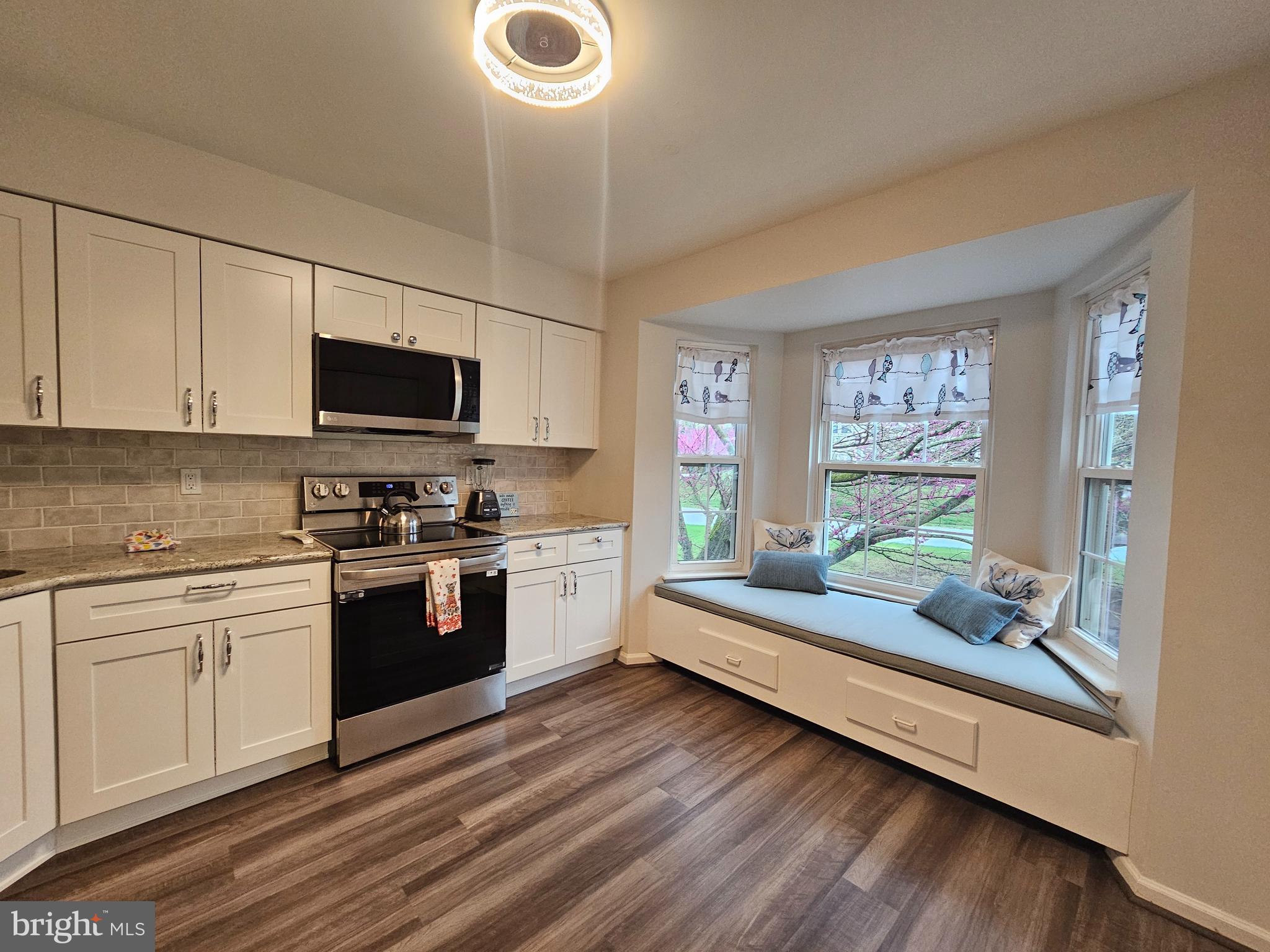BRADFORD SQUARE - Residential Lease