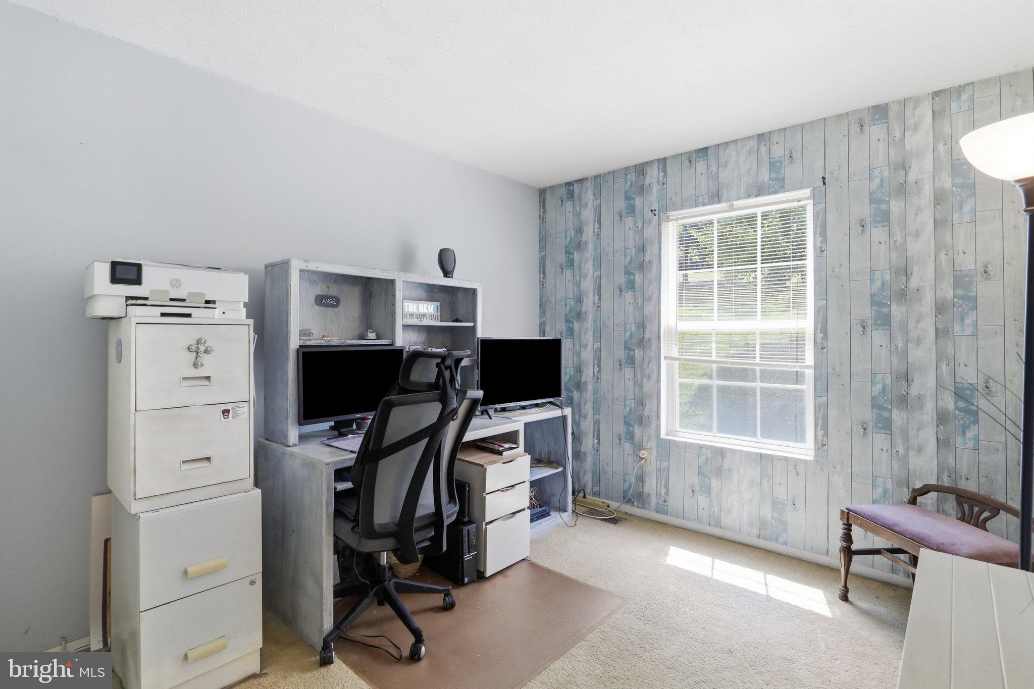 WHISPERING RIDGE - Residential