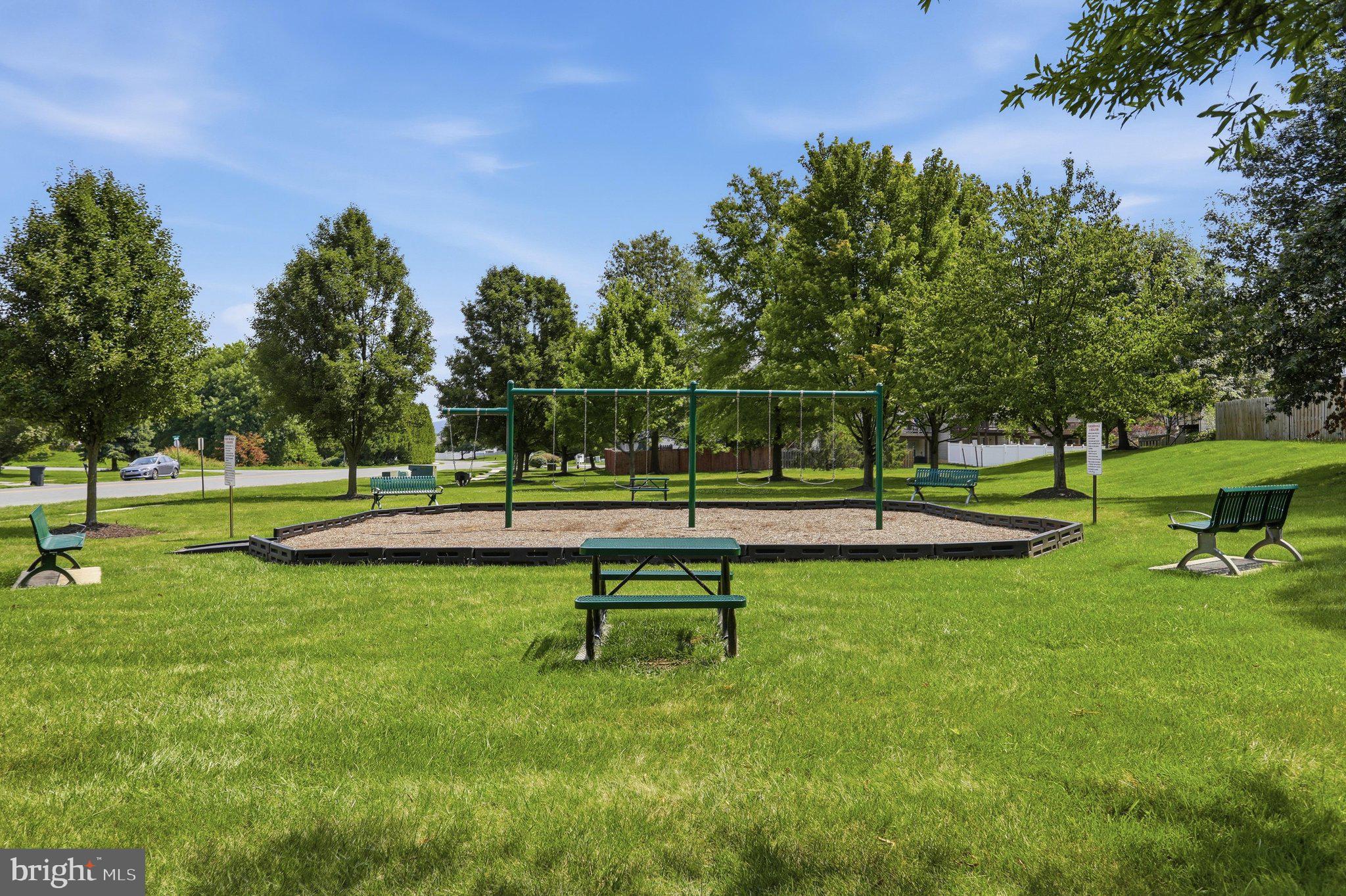 WHISPERING RIDGE - Residential