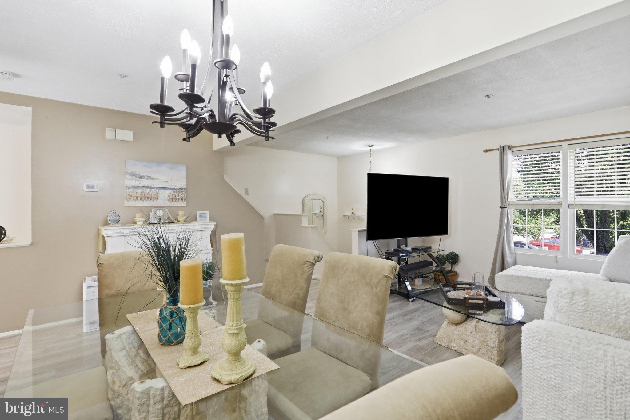 WHISPERING RIDGE - Residential