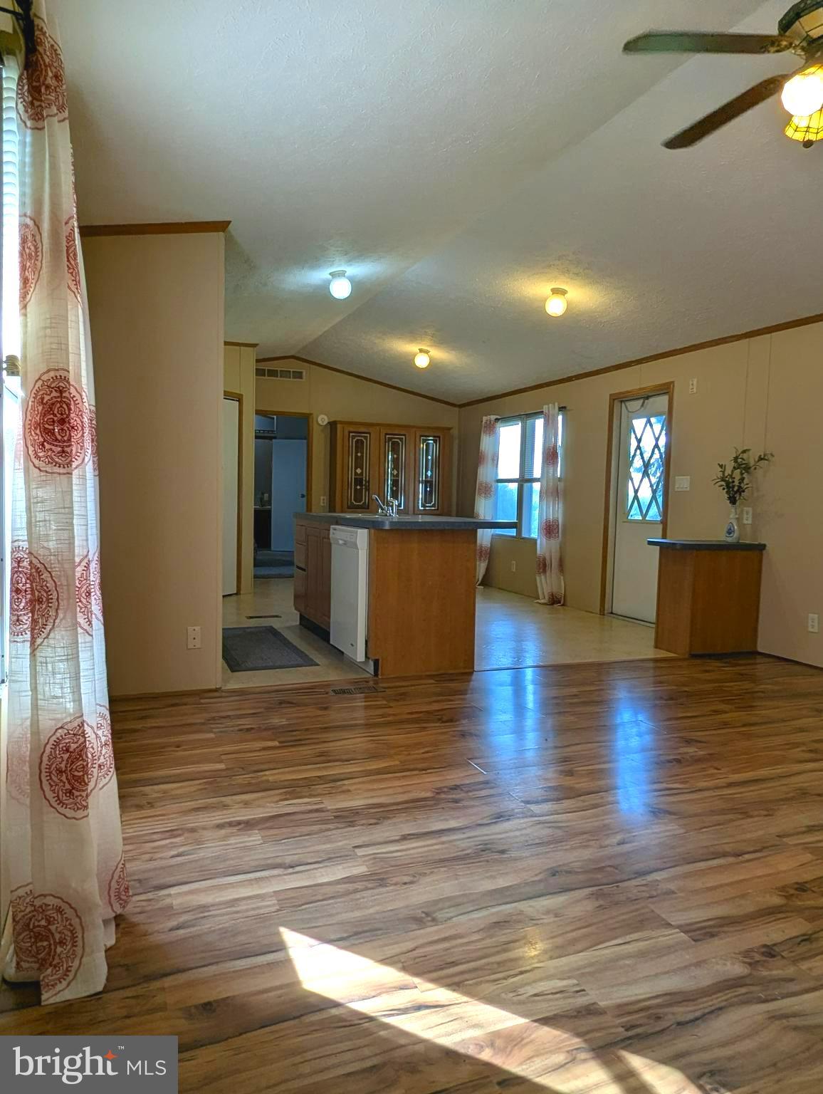 HILLANDALE HOMES - Residential