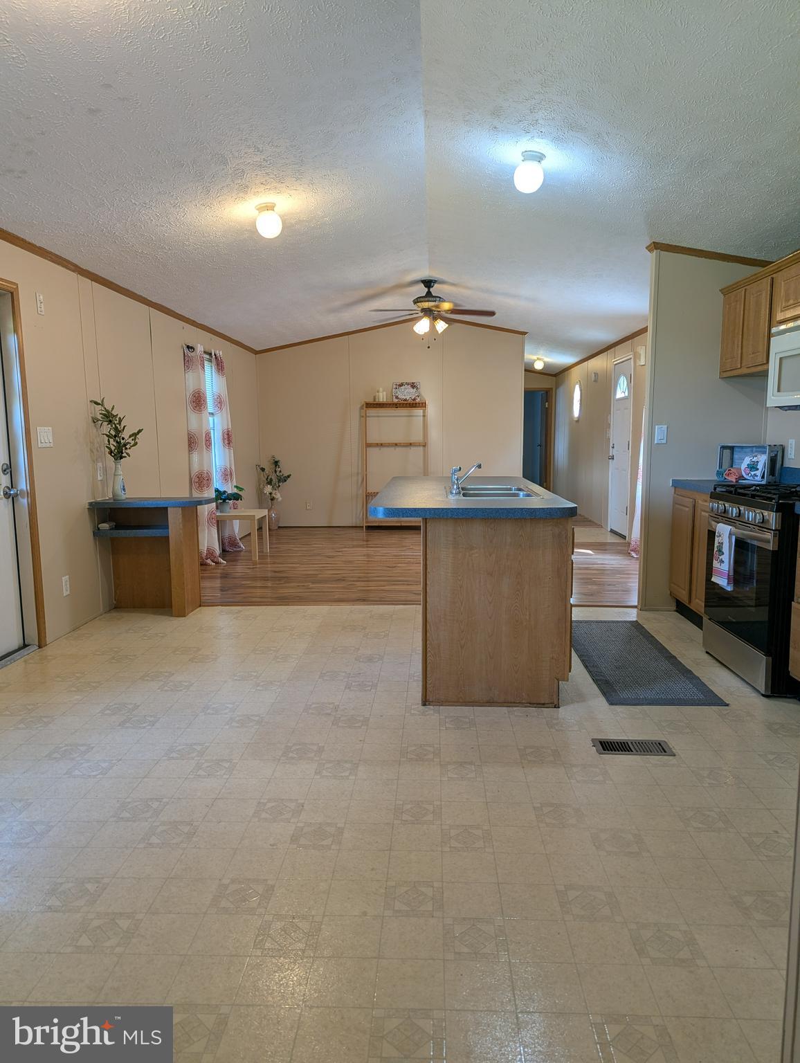 HILLANDALE HOMES - Residential