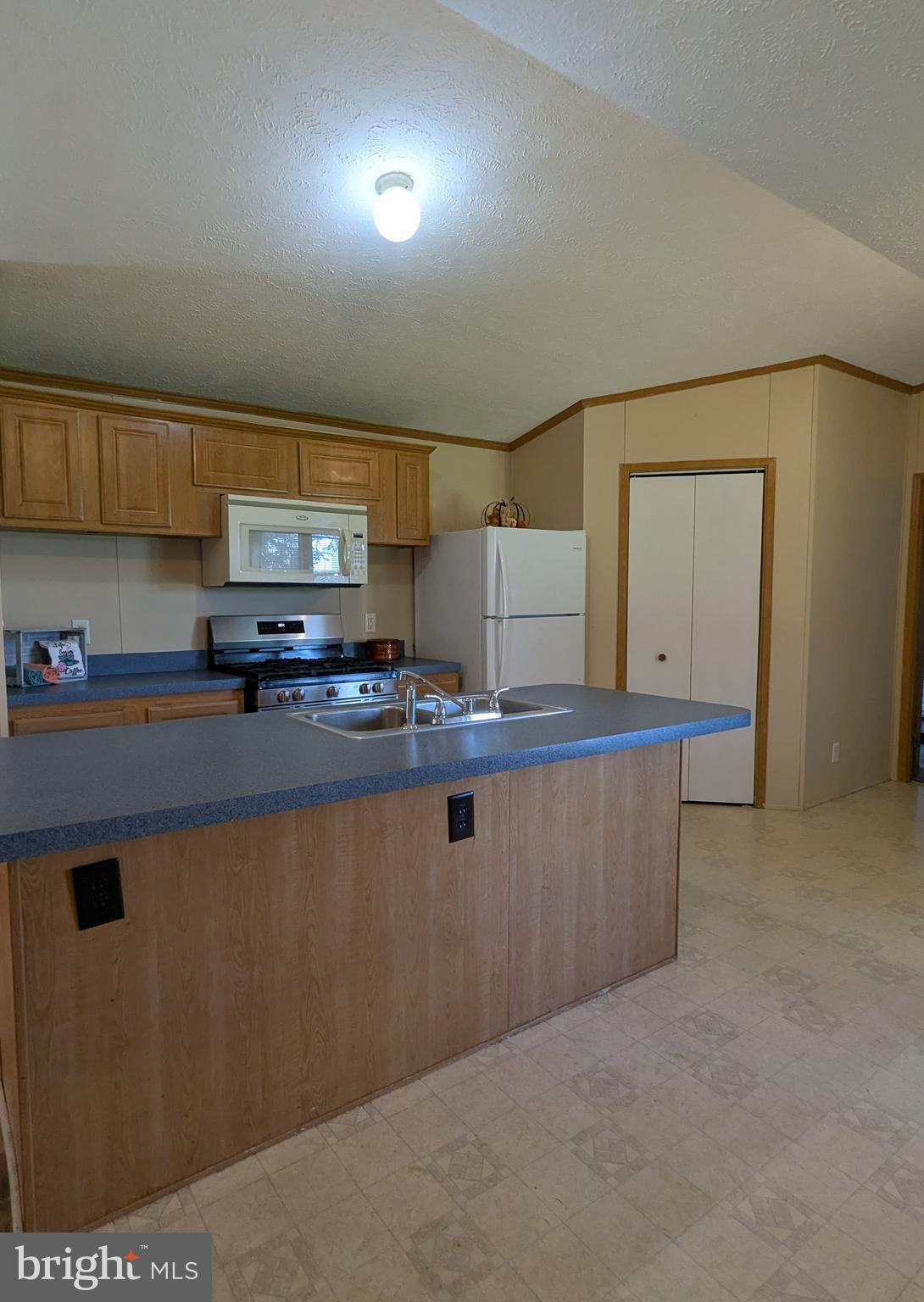 HILLANDALE HOMES - Residential