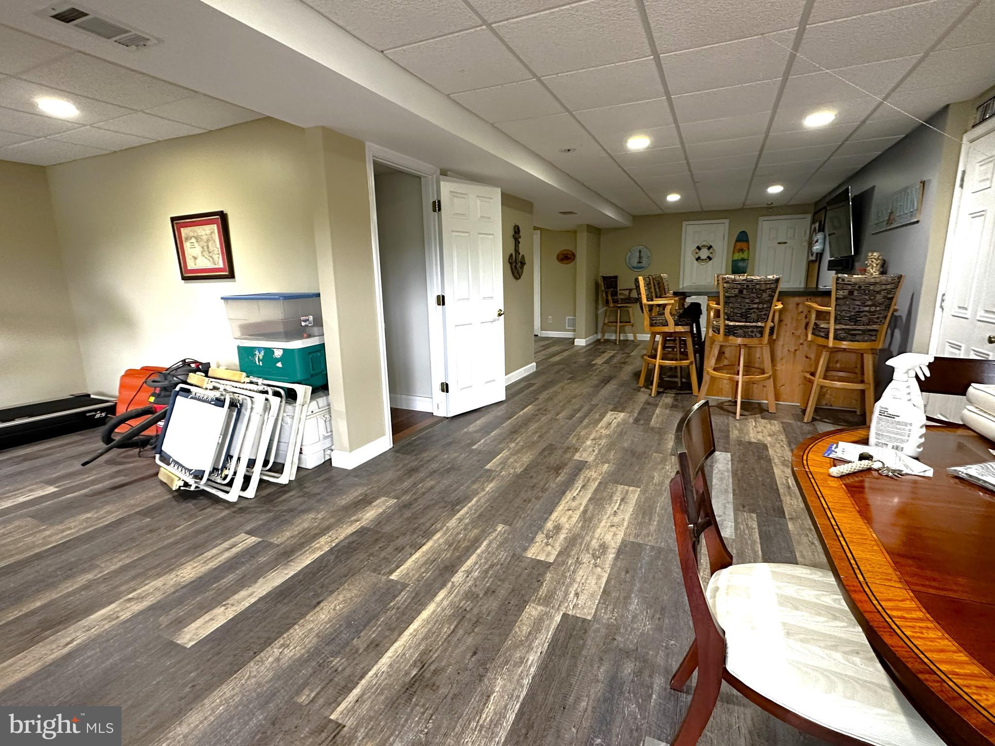 SILVER SANDS - Residential