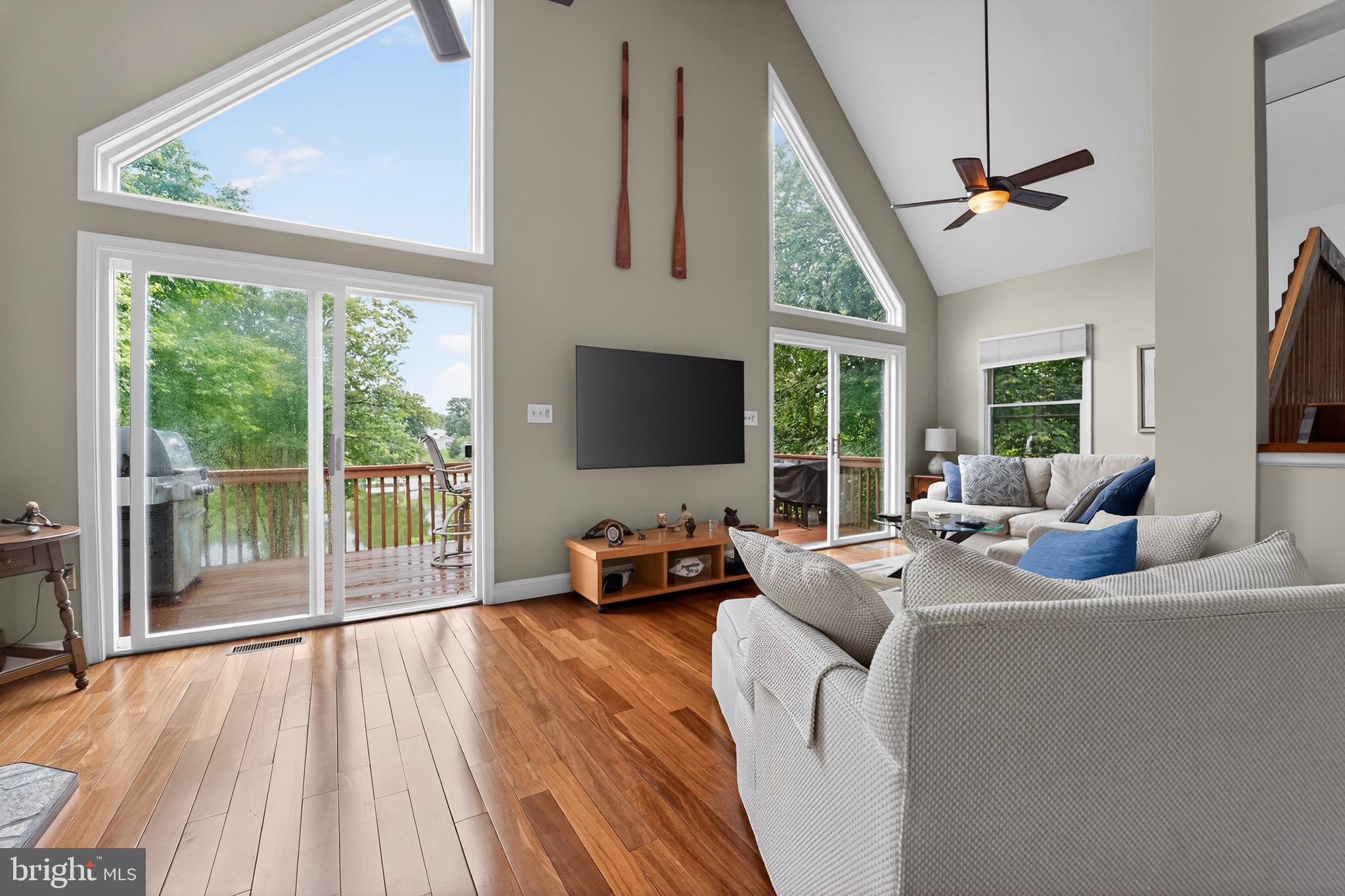 SILVER SANDS - Residential