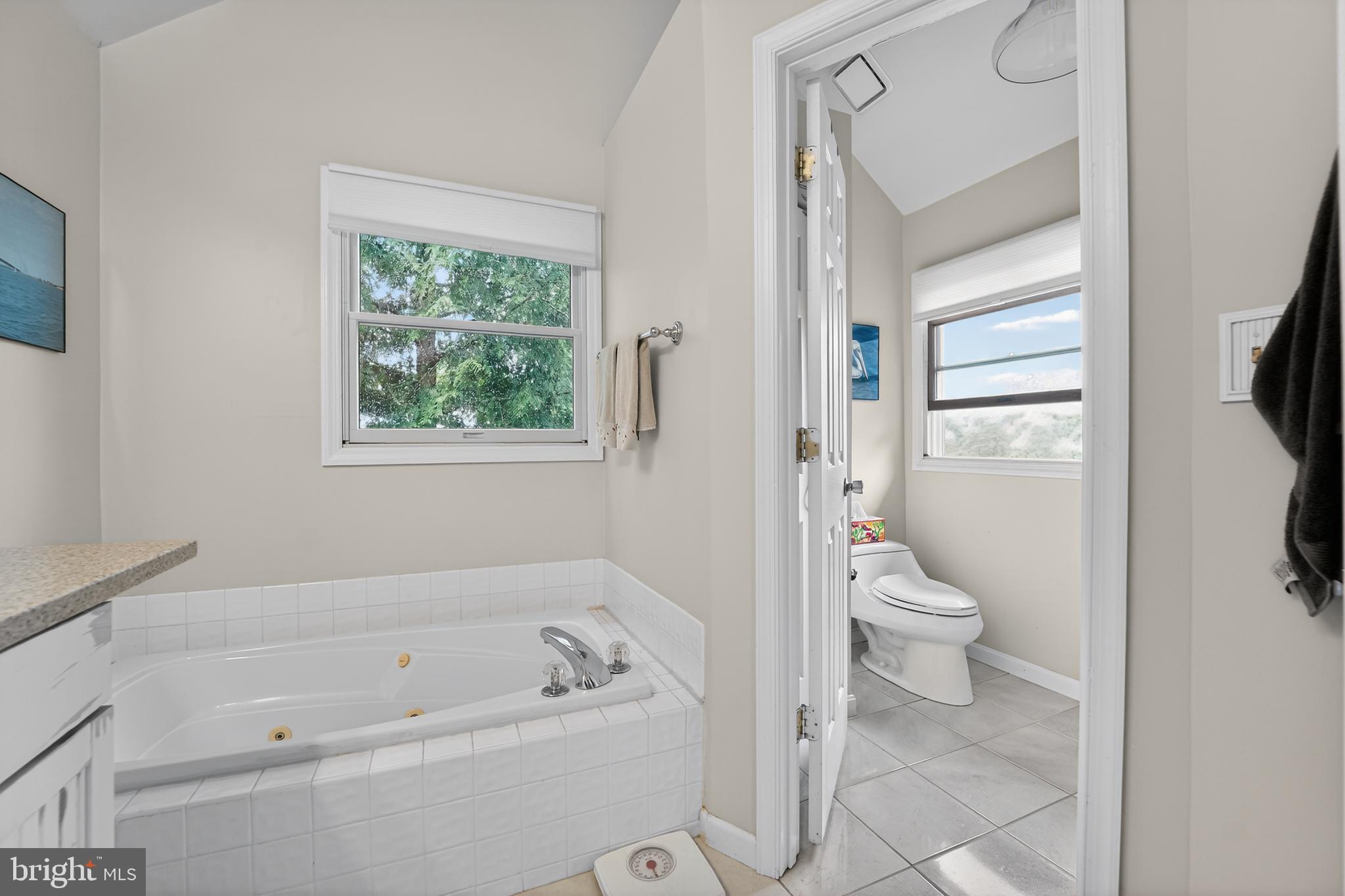 SILVER SANDS - Residential