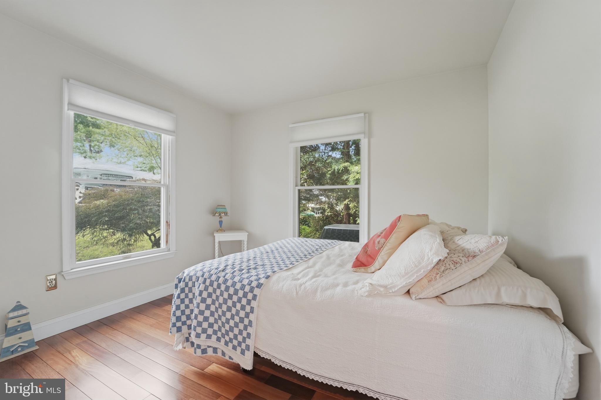SILVER SANDS - Residential