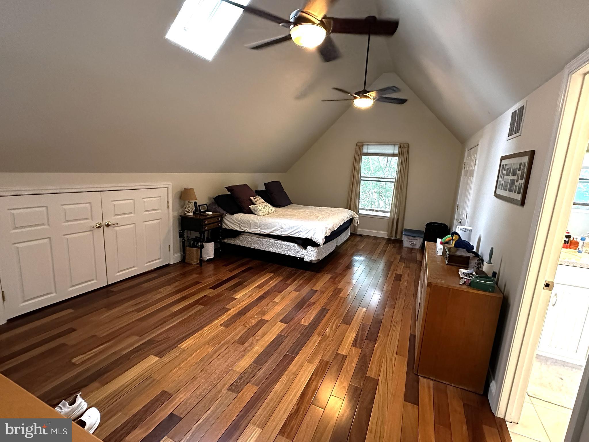 SILVER SANDS - Residential