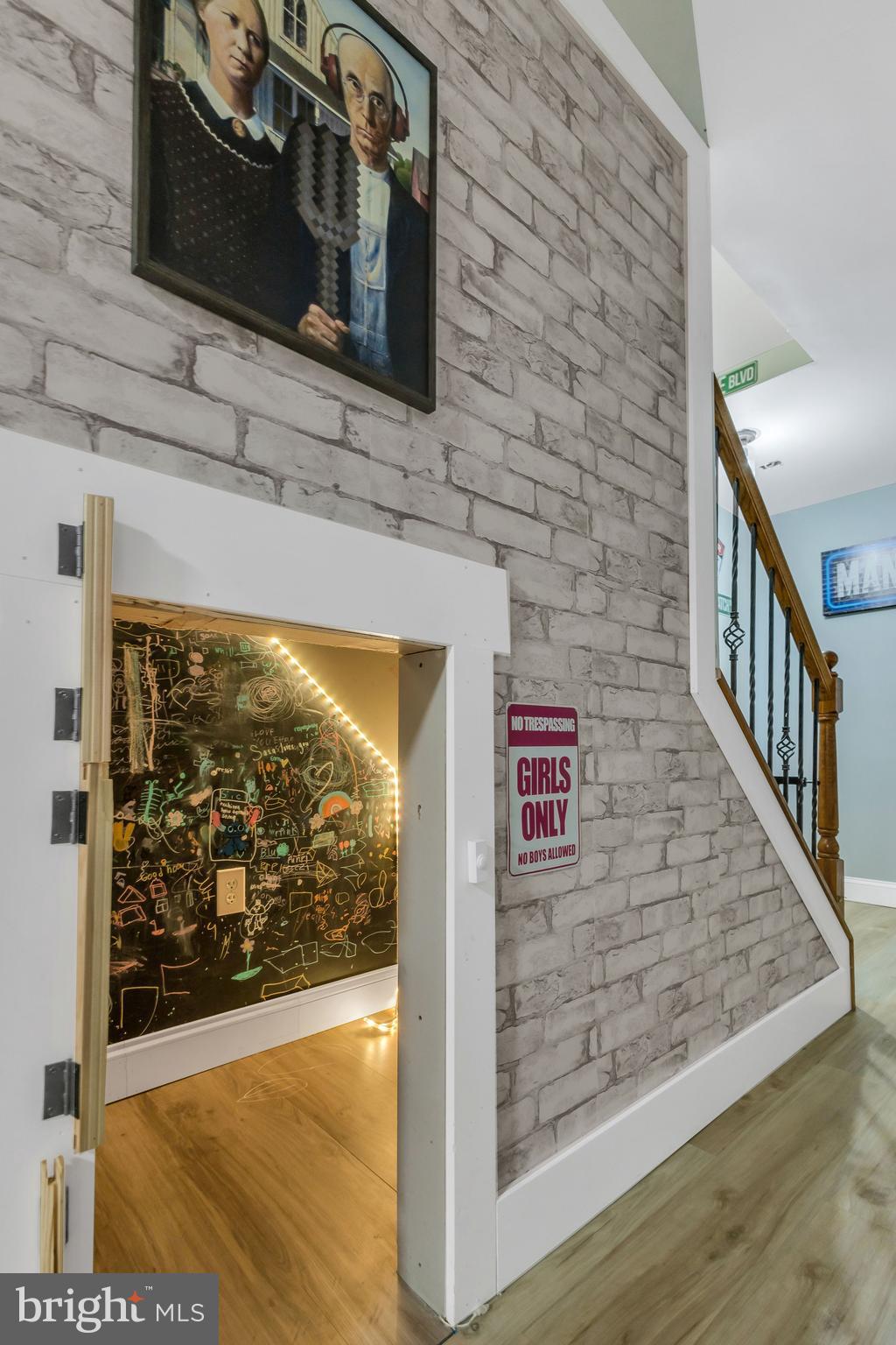 LEONARDS GRANT - Residential