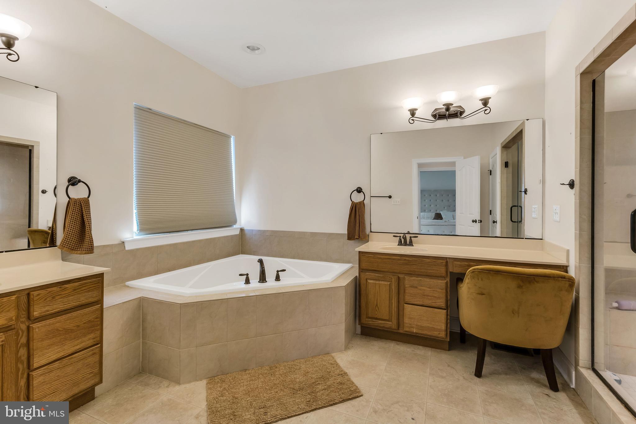LEONARDS GRANT - Residential