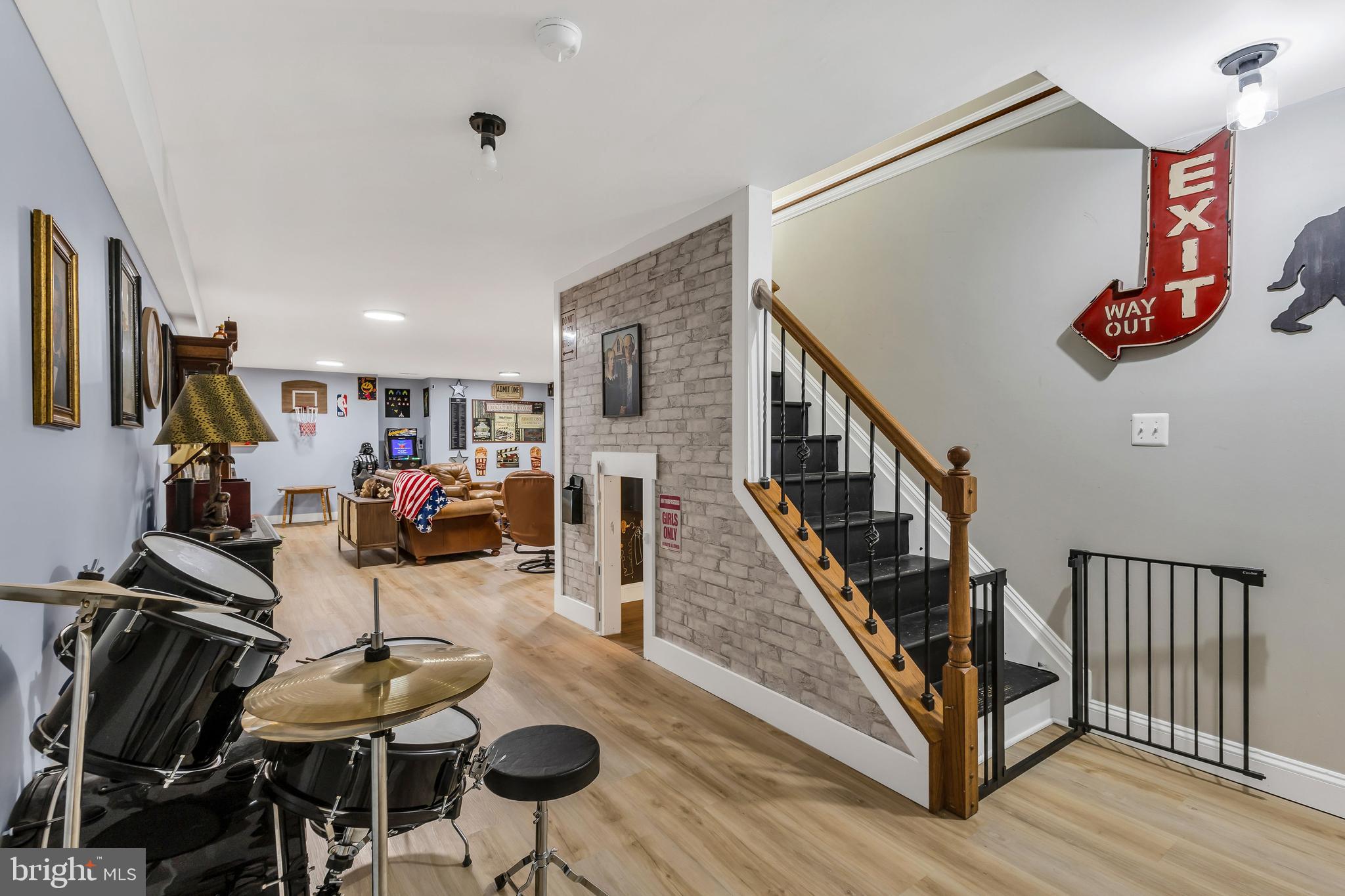 LEONARDS GRANT - Residential