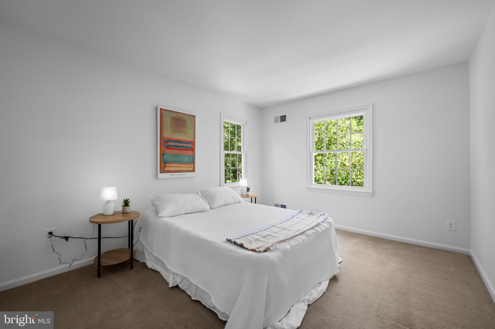 LAYHILL - Residential