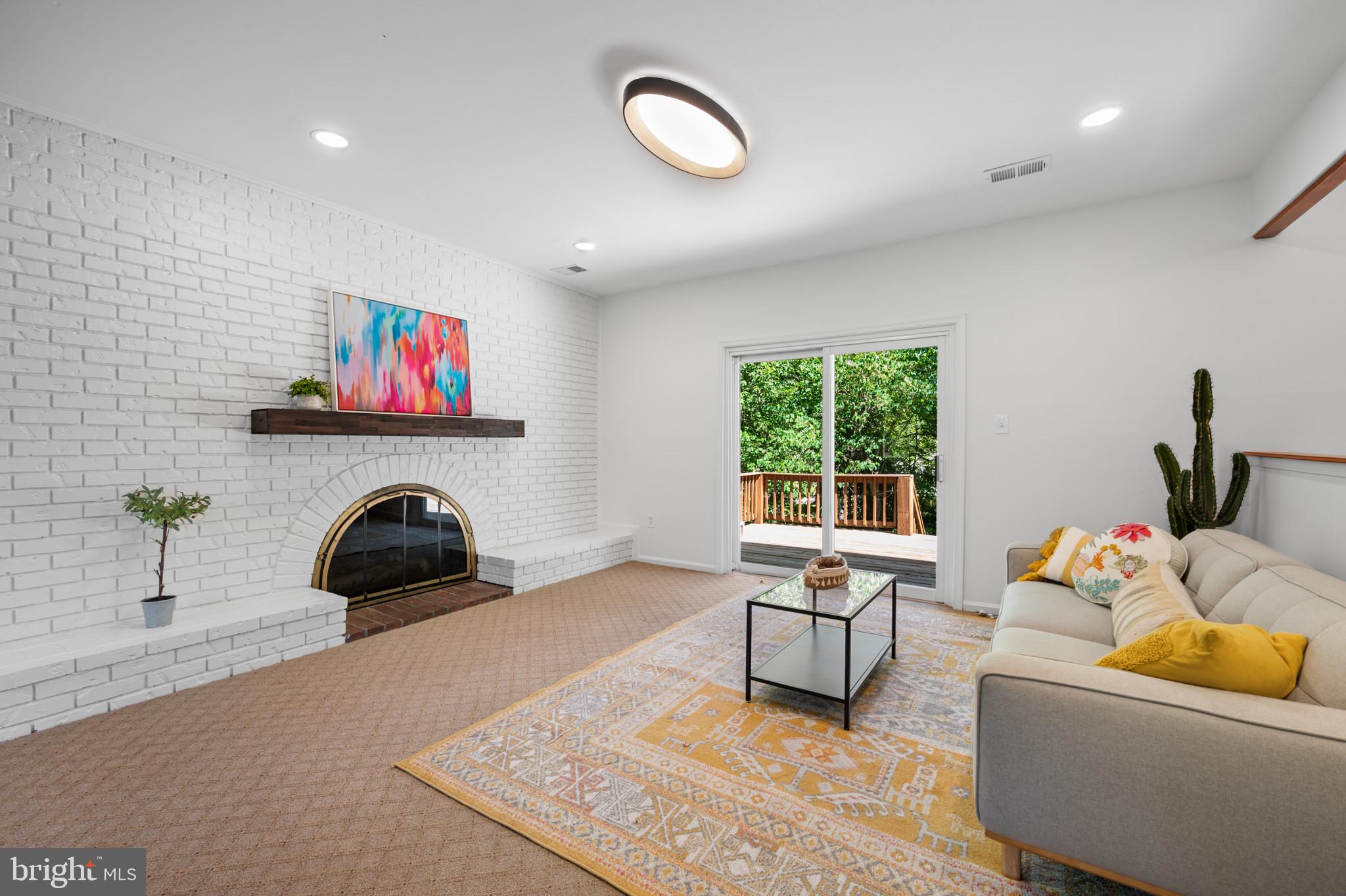 LAYHILL - Residential