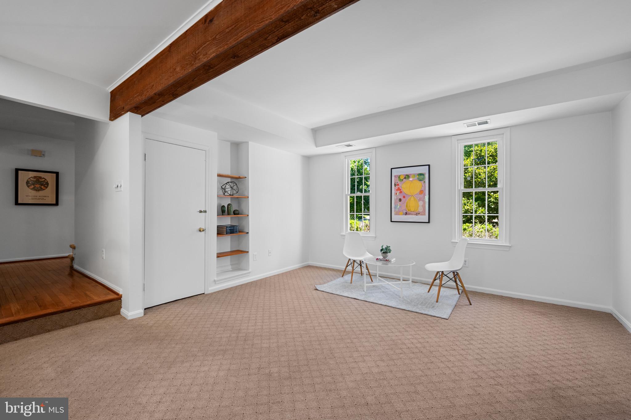 LAYHILL - Residential
