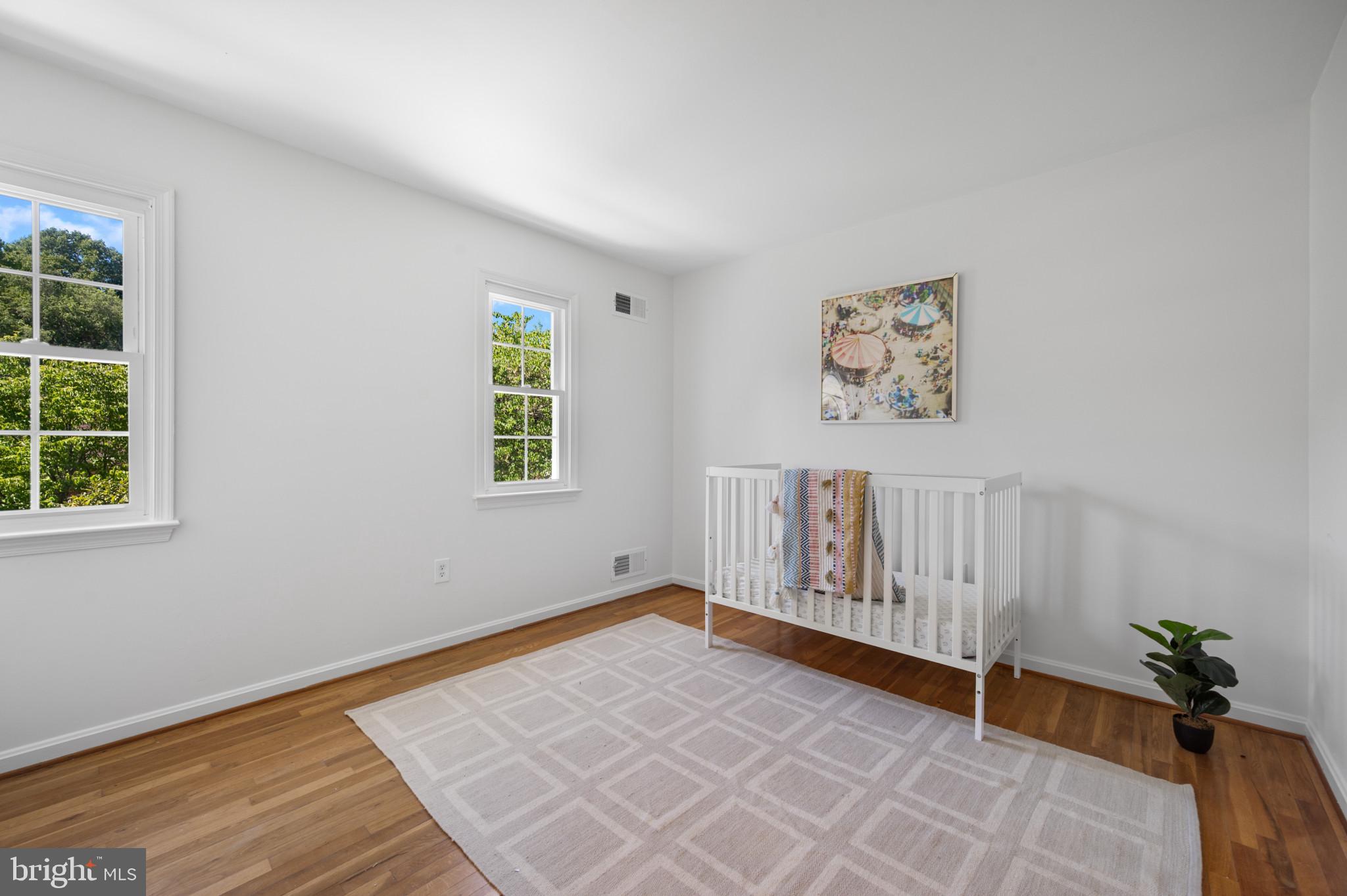 LAYHILL - Residential