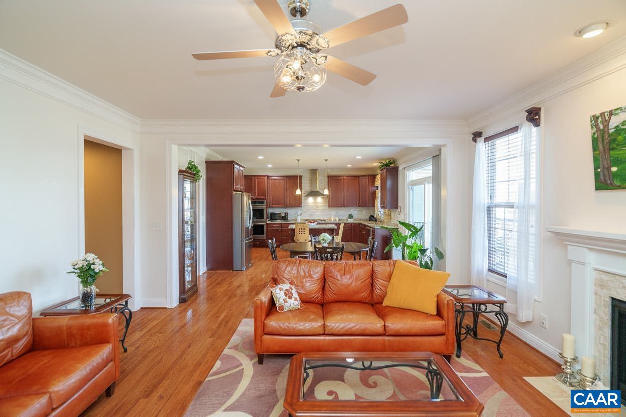 SPRING CREEK - Residential