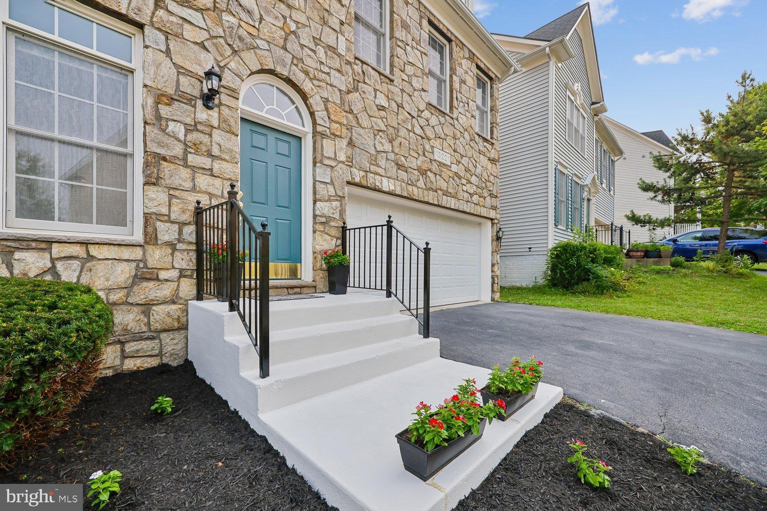 CATAWBA MANOR - Residential