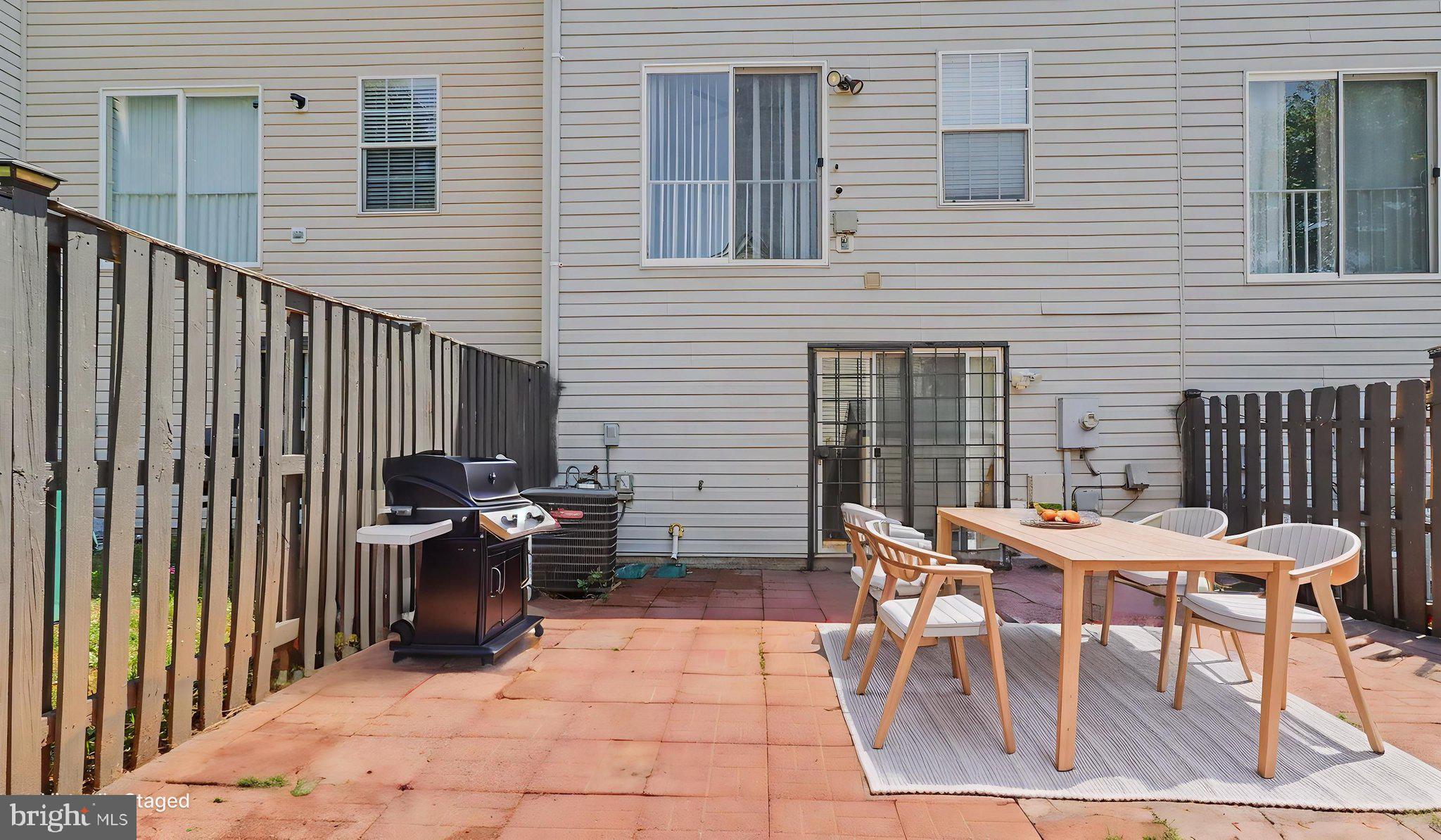 CHANEYS CHOICE - Residential