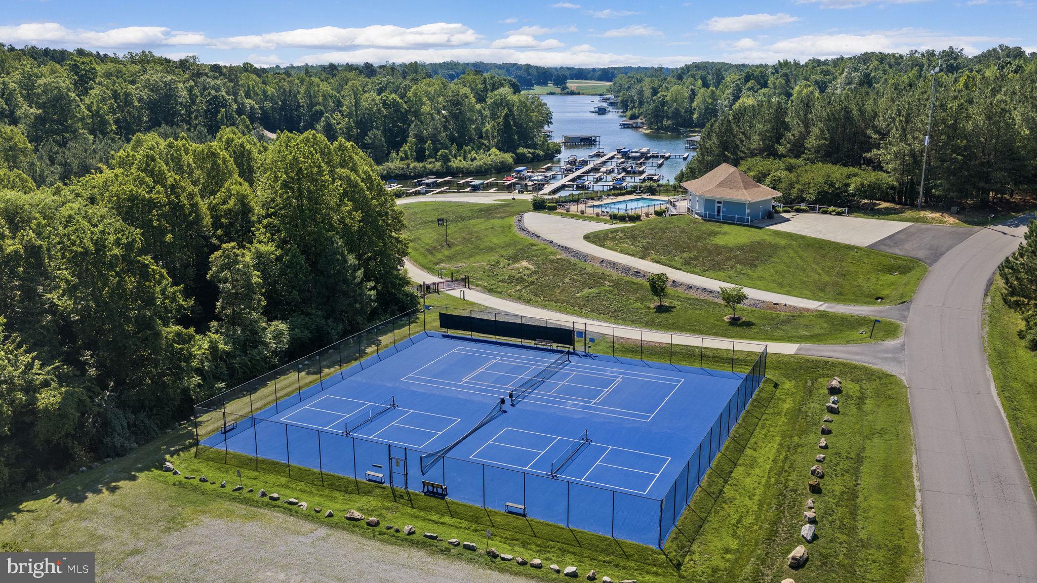 THE WATERS AT LAKE ANNA - Residential
