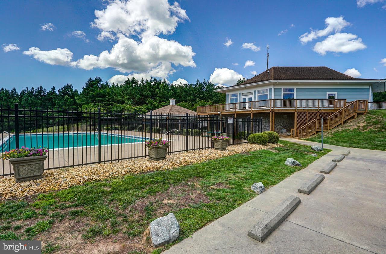 THE WATERS AT LAKE ANNA - Residential