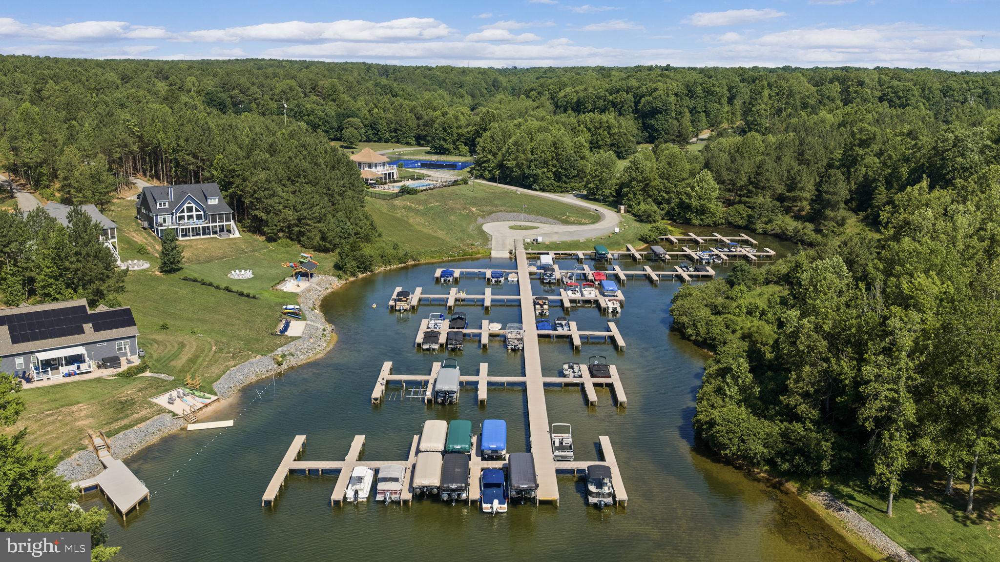 THE WATERS AT LAKE ANNA - Residential